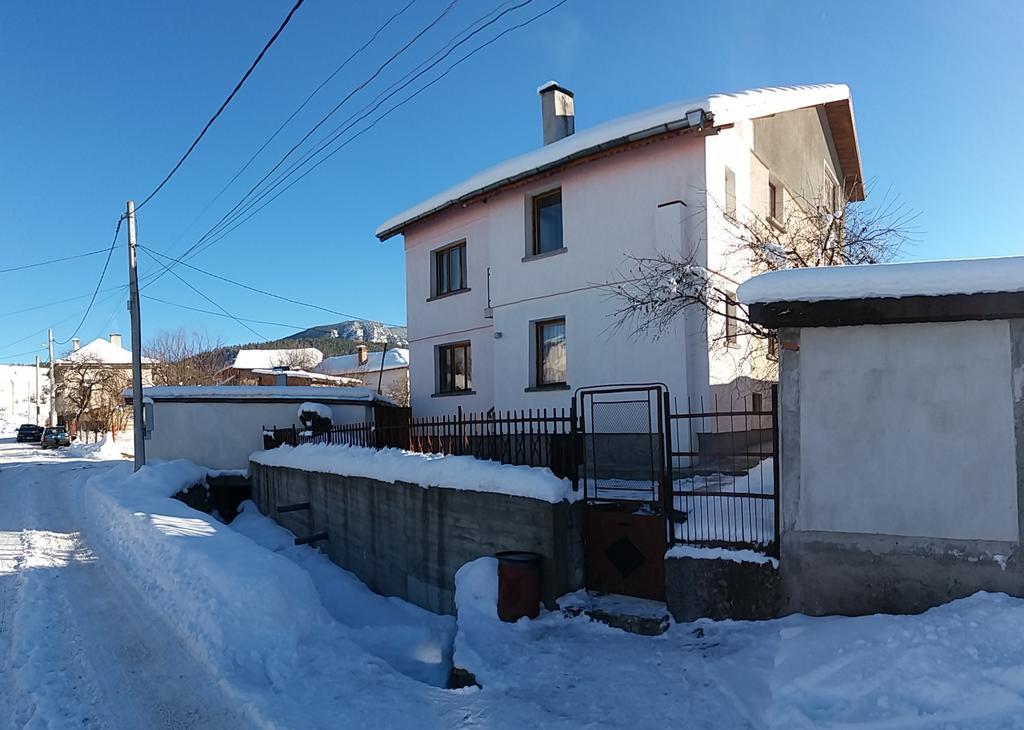 Guest House Ahp Mala Tsurkva Exterior photo