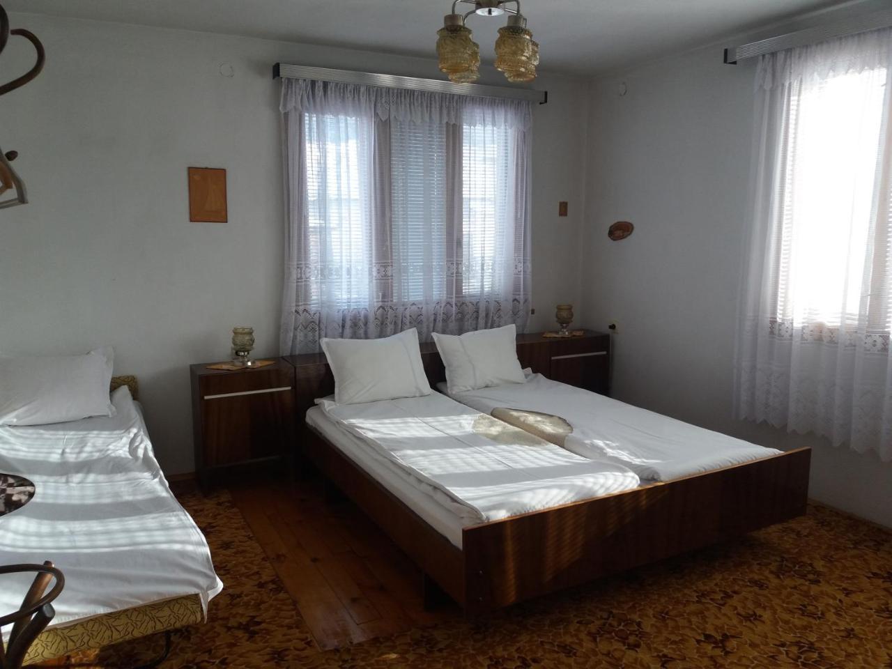 Guest House Ahp Mala Tsurkva Exterior photo